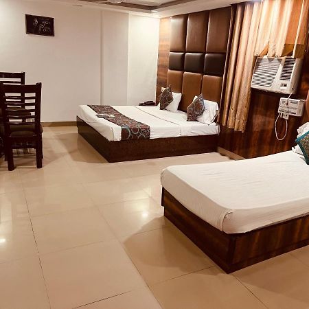 Hotel Cozy Cave Delhi Aiport New Delhi Exterior photo