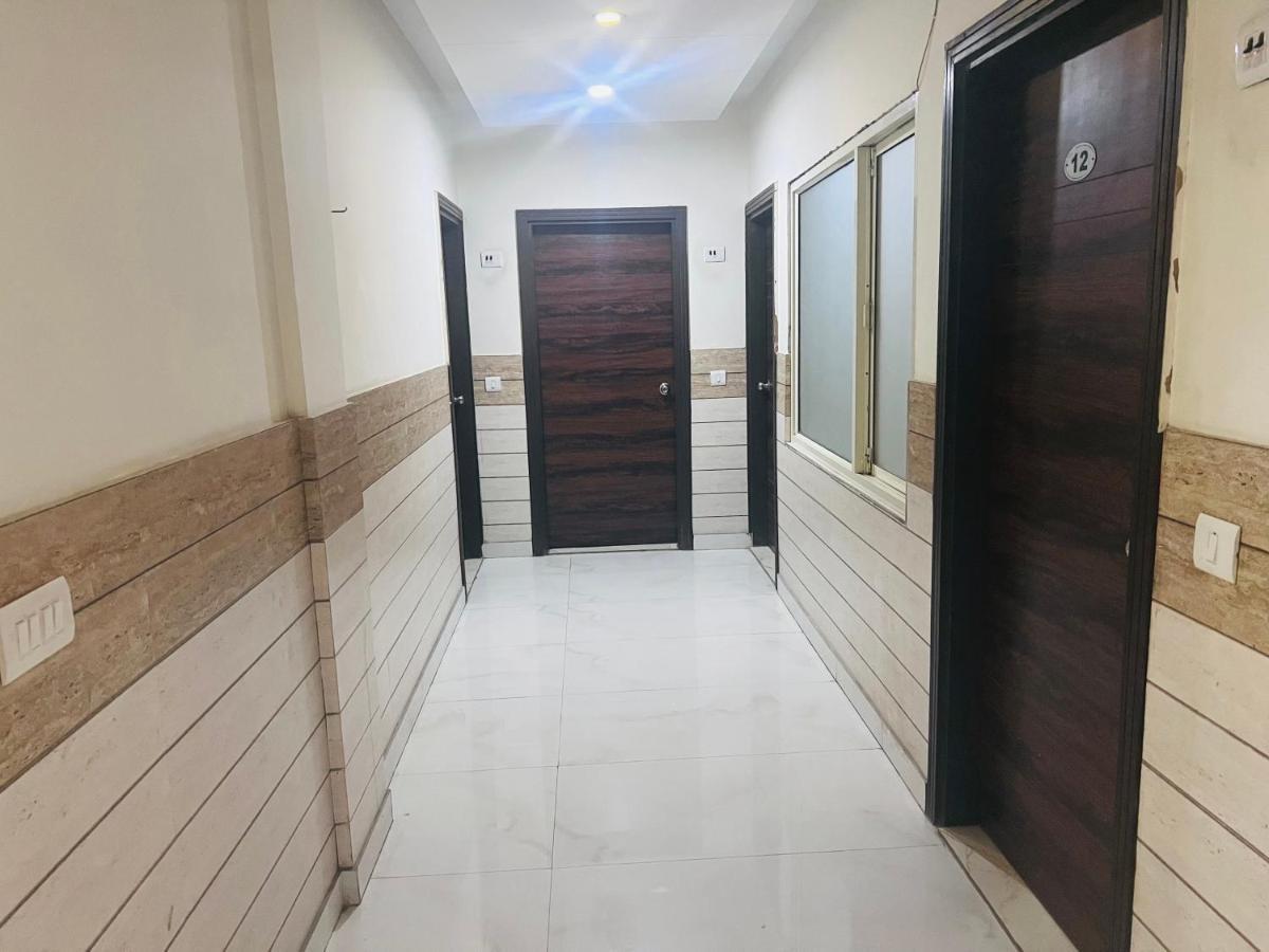 Hotel Cozy Cave Delhi Aiport New Delhi Exterior photo