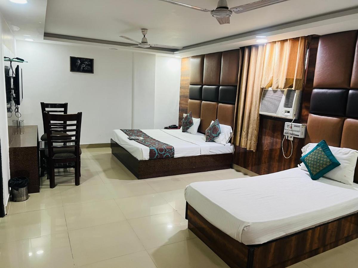 Hotel Cozy Cave Delhi Aiport New Delhi Exterior photo