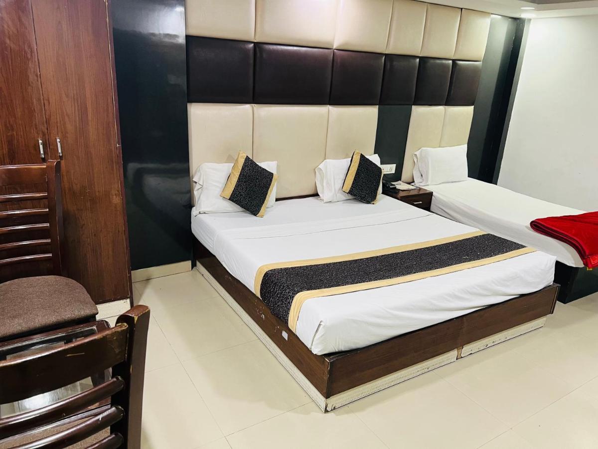 Hotel Cozy Cave Delhi Aiport New Delhi Exterior photo